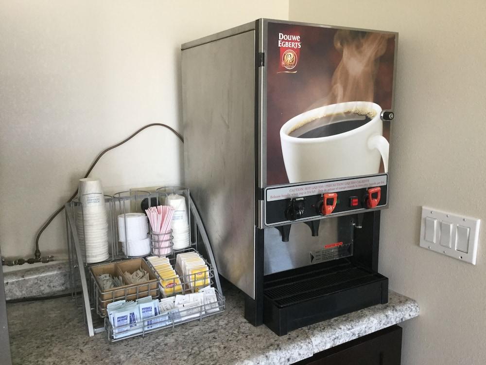 Sawyer Quality Inn מראה חיצוני תמונה