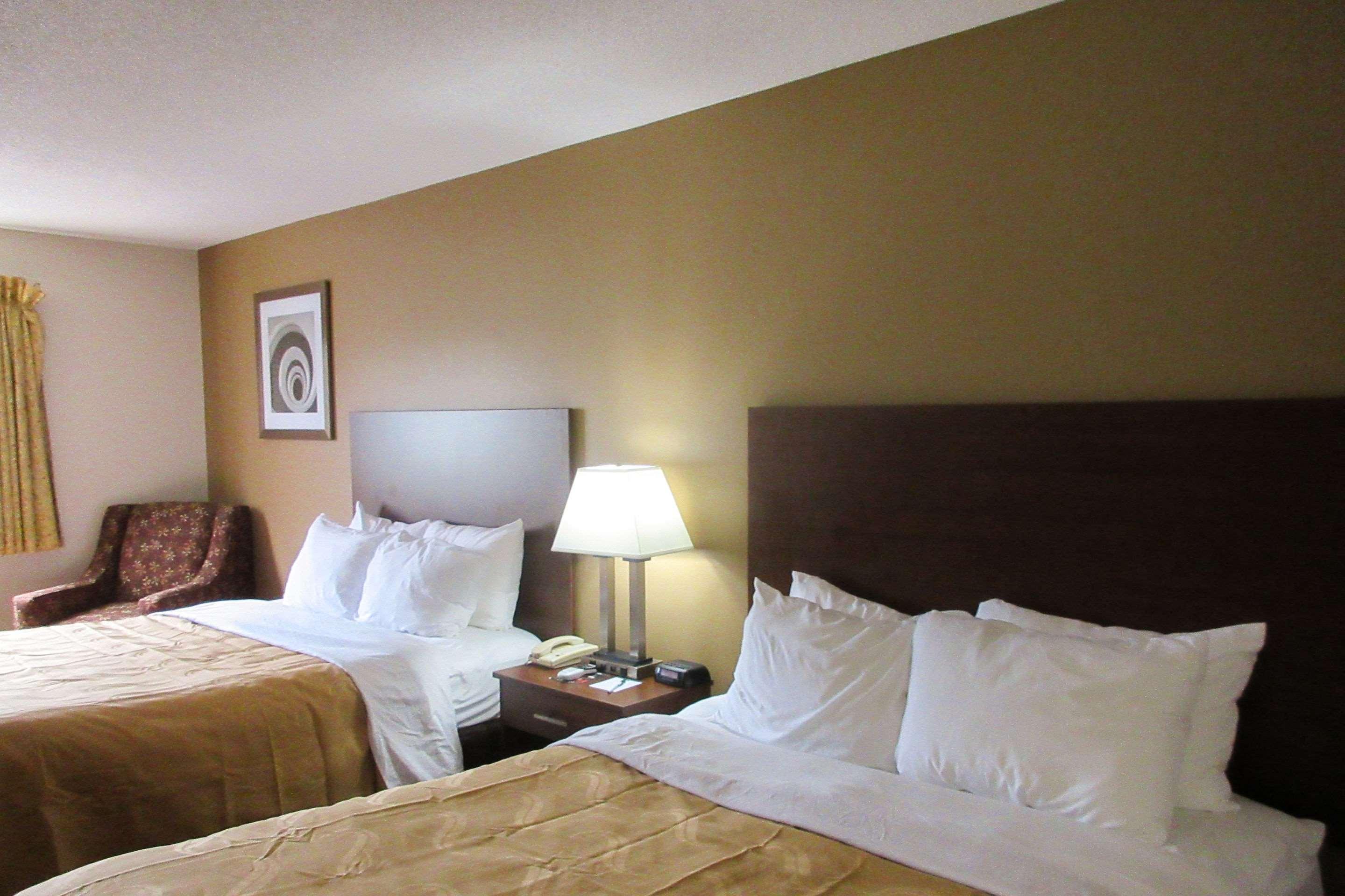 Sawyer Quality Inn מראה חיצוני תמונה