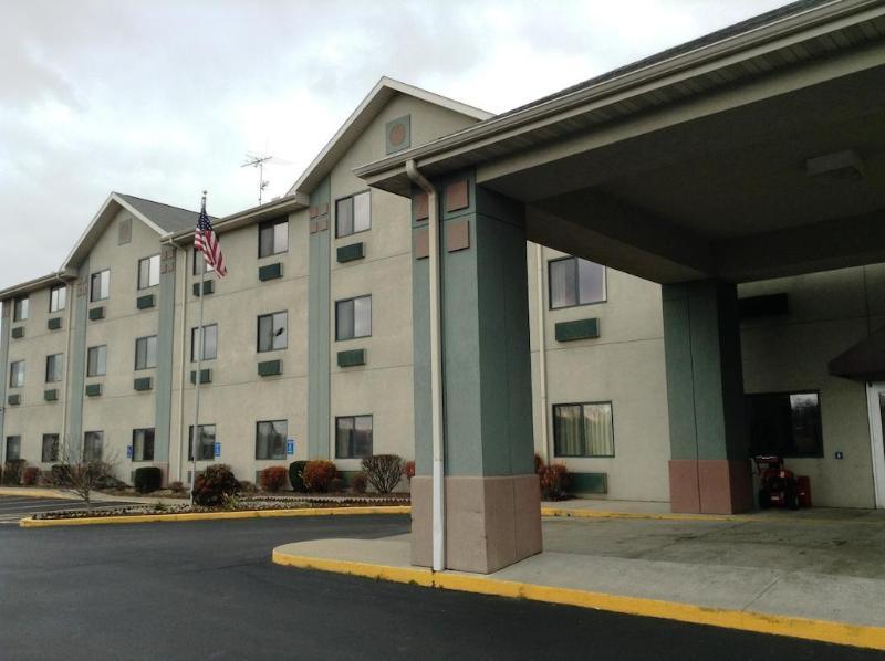 Sawyer Quality Inn מראה חיצוני תמונה