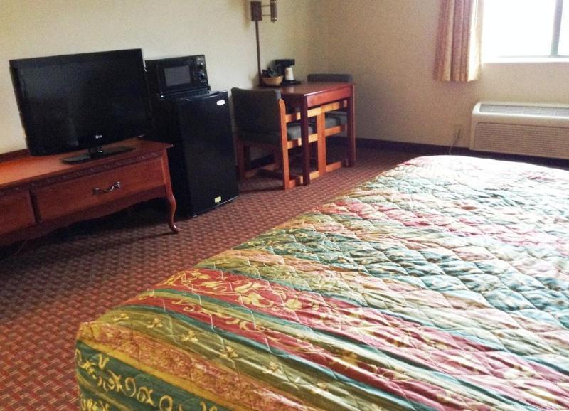 Sawyer Quality Inn מראה חיצוני תמונה